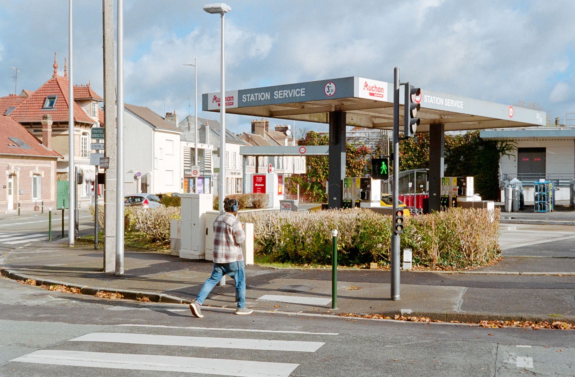 Rachat stratégique : comment la fusion PM Studio Group et TNT Group impacte vos coûts d'approvisionnement